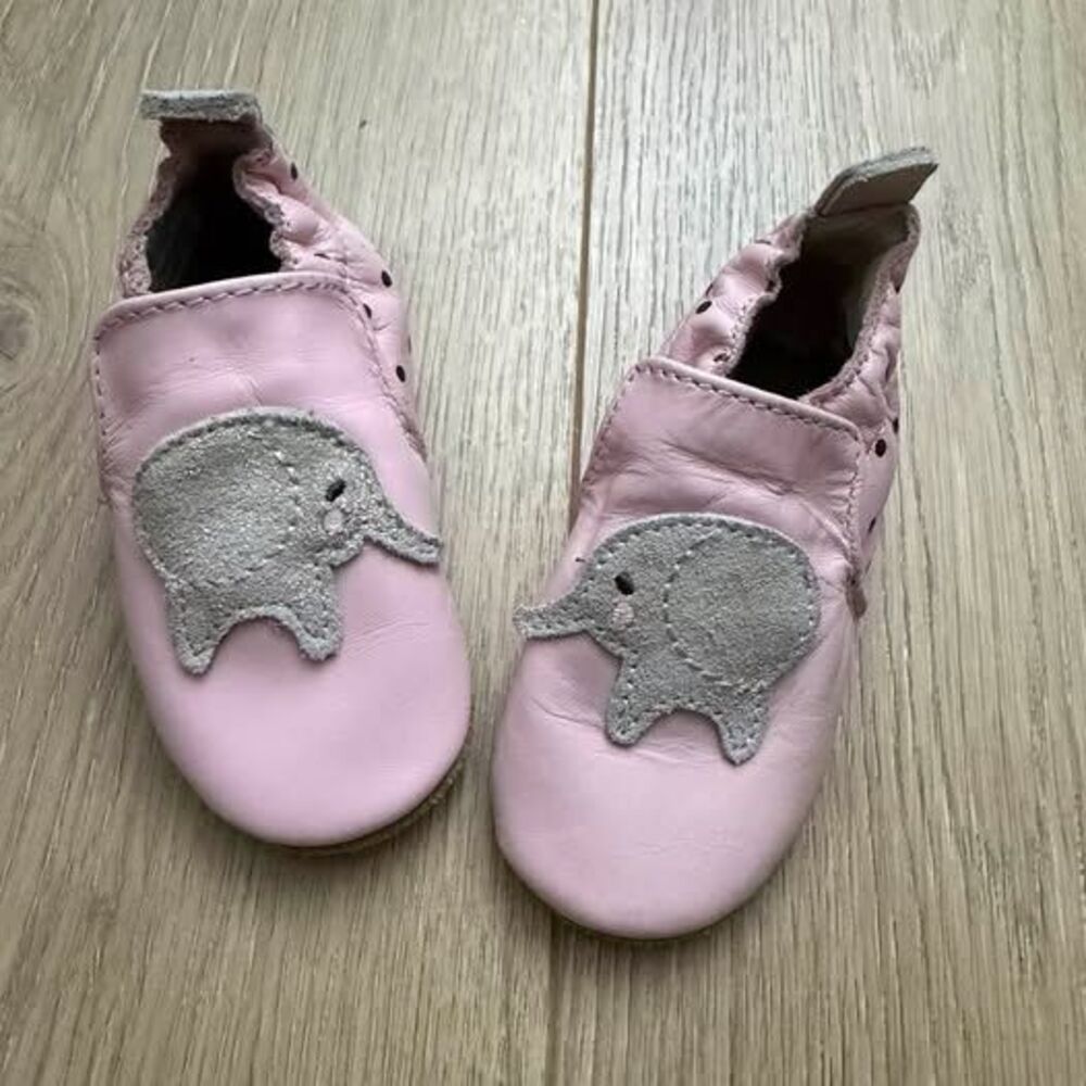 Robeez Pink Elephant Soft Sole Leather Baby Shoes 0-6 Months